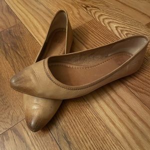 FRYE Regina Ballet Flat 7.5 M Tan